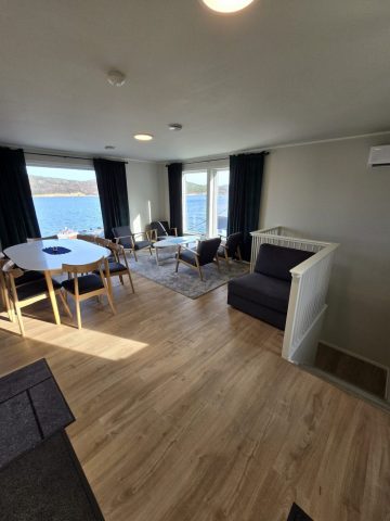 Angelreisen Halver Einvika Leilighet 10a