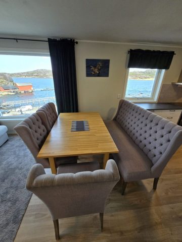Angelreisen Halver Einvika Leilighet 10b