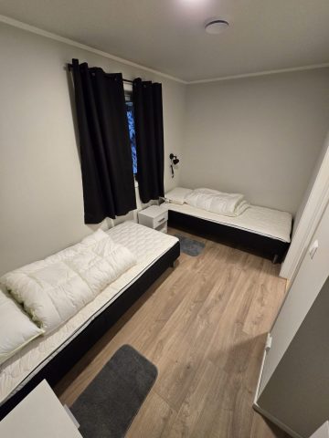 Angelreisen Halver Einvika Leilighet 10b